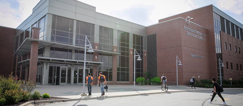 Photo of main Green Bay campus