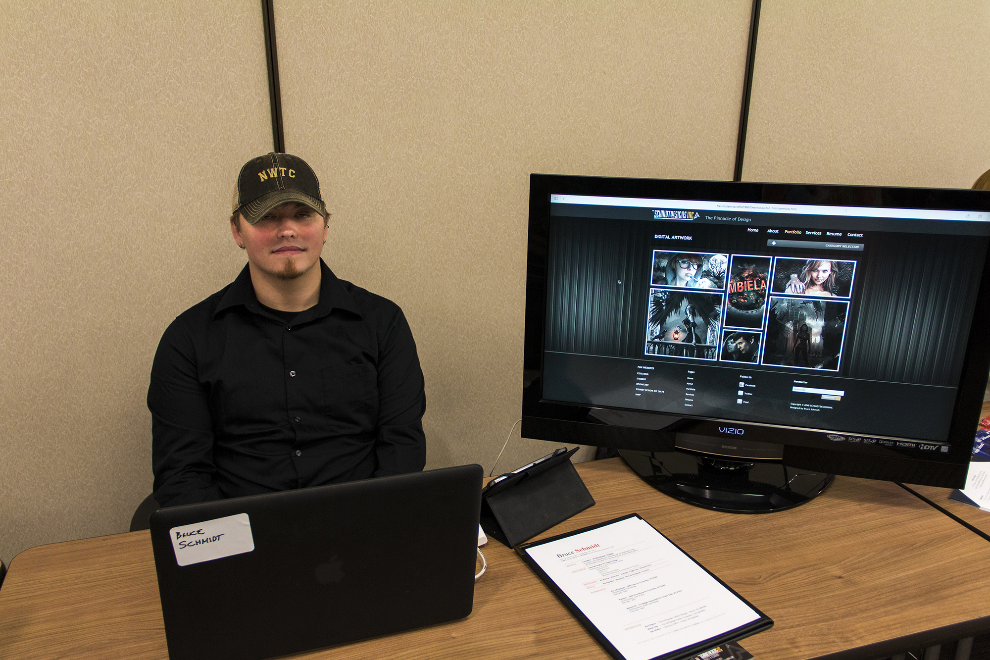 photo of design graphic student